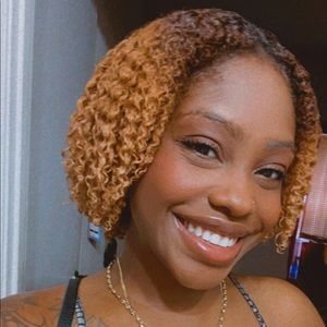 Meet your Posher, Ltanya